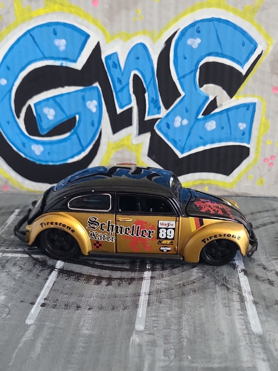 Other - Gold & Black Vintage Beetle Toy Car - 'Schneller' Racer Maisto 1/24 Scale Rare